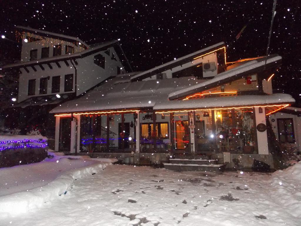 La Marele Moft Hotel Slănic Eksteriør billede
